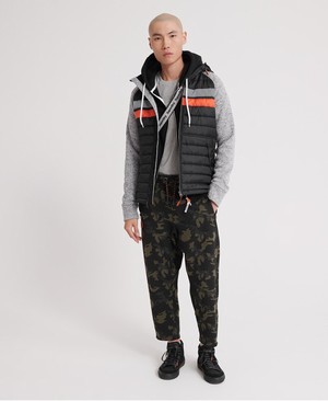 Superdry Storm Chest Stripe Hybrid Cipzár Férfi Kapucnis Pulóver Fekete | FVIWH5768